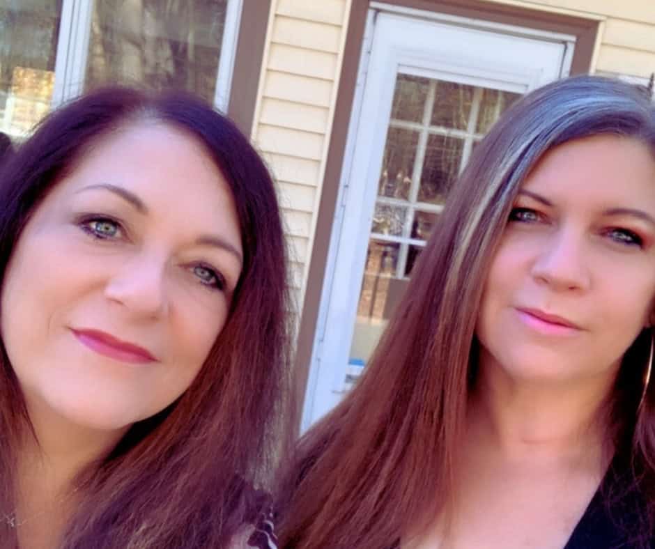 Sue Nelson and Diane Ferreira